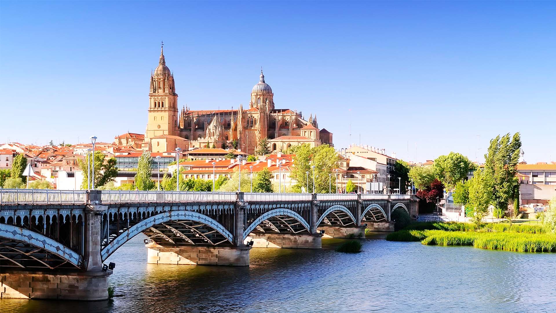 FBO & Ground Handling Salamanca Airport (LESA) Salamanca, Spain