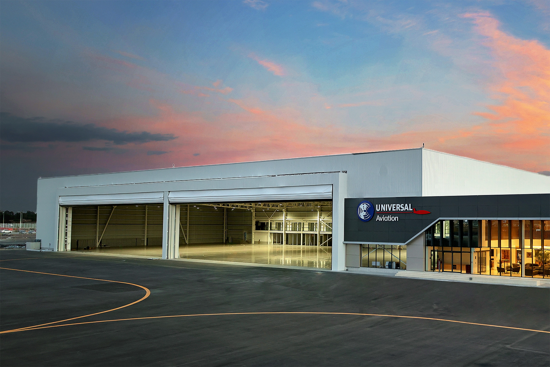 MMGL hangar